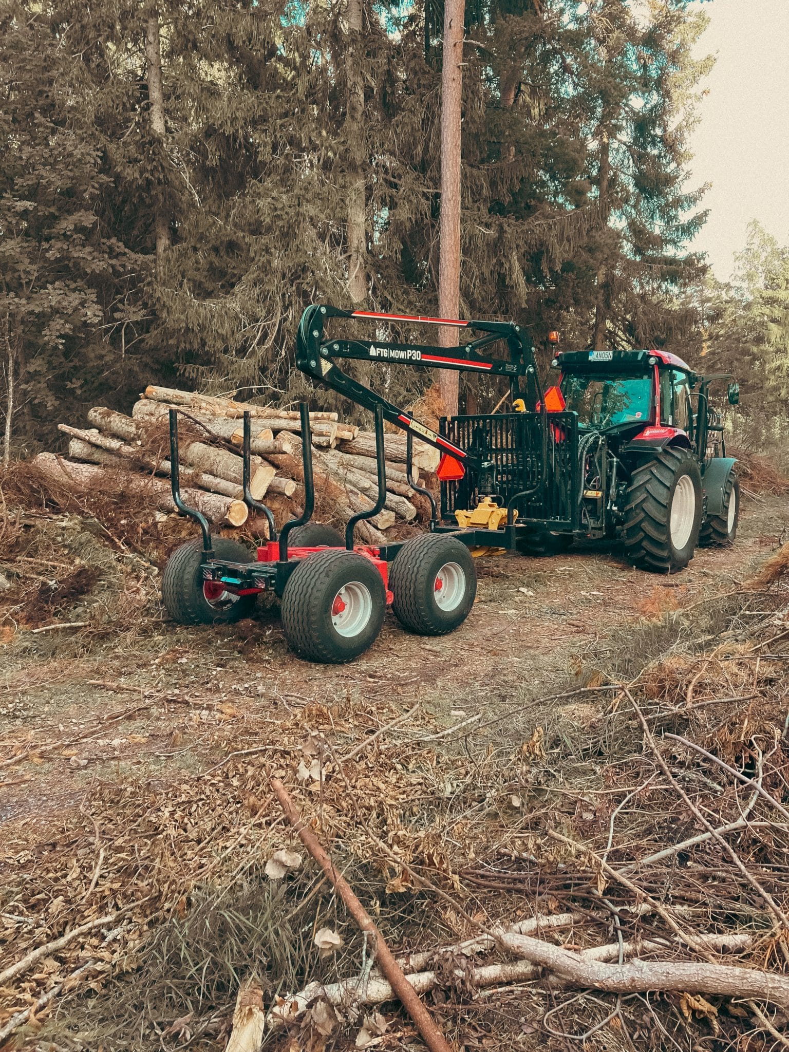 Djupeskog Trädfällning AB